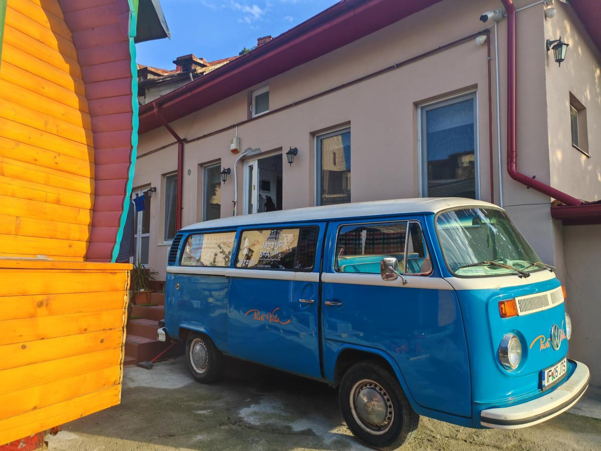 Downtown Tiny Houses Near Cismigiu Gardens Bucharest Exterior photo